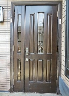 横浜市アイカ玄関ドア塗装工事前