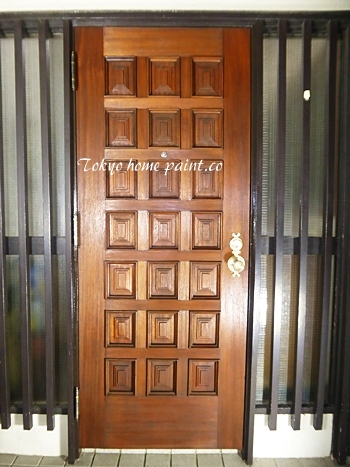 ヤマハの木製玄関ドアオイル塗装1