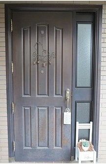 世田谷区アイカ玄関ドア塗装工事前