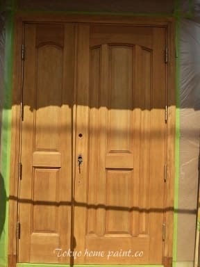 木製玄関ドアの再塗装33.12