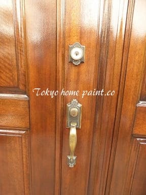 木製玄関ドアの再塗装33.35