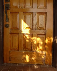 木製玄関ドア塗装・ヤマハ製2