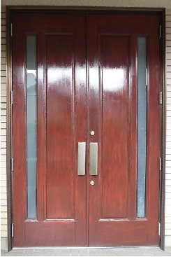 木製玄関ドア他社の施工ミス1