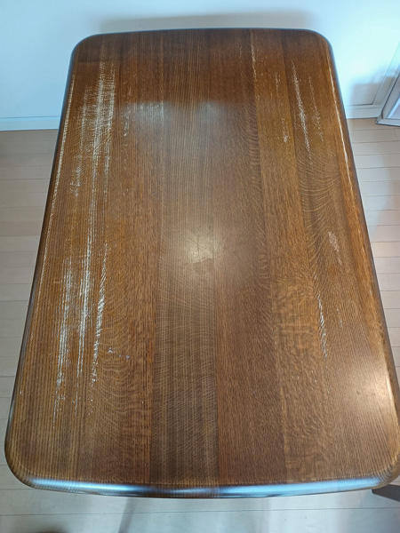 テーブル塗装 施工前の状態