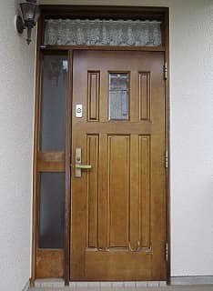 yamaha玄関ドア塗装1
